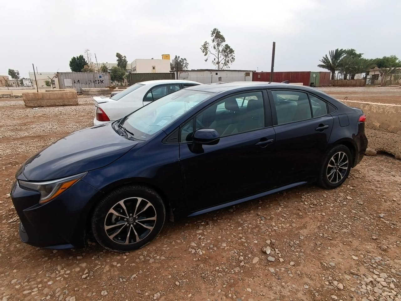 كورلا 20 البيع رقم ديالى الجديد السعر 125 وبيه مجال قليل محرك 1800  بيه جامرلغ امامي تبديل بدون دواخل  وبيه جامرلغ خلفي صبغ بدون دواخل العنوان ديالى كنعان رقم صاحب السياره ***********
