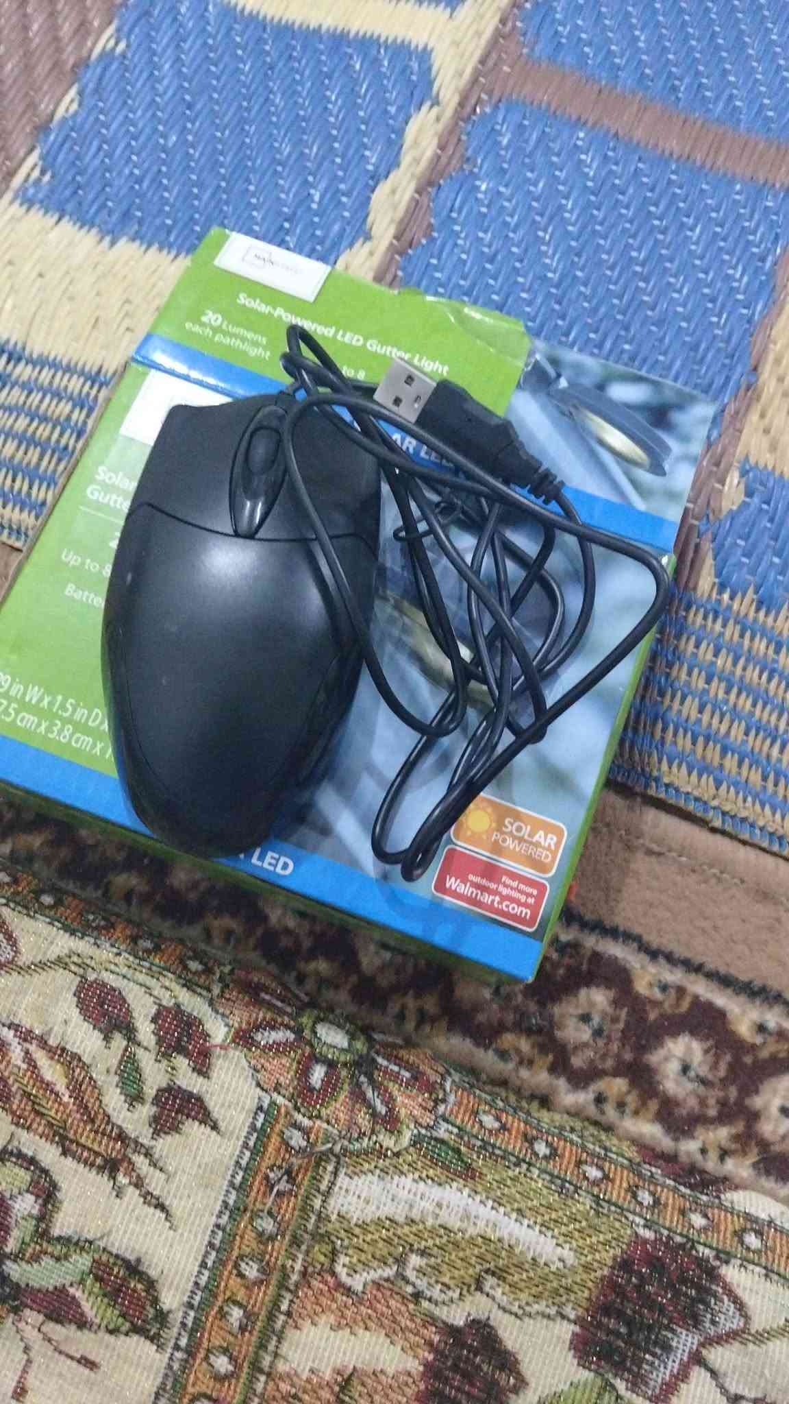 الكترونيات • معلومات قليلة