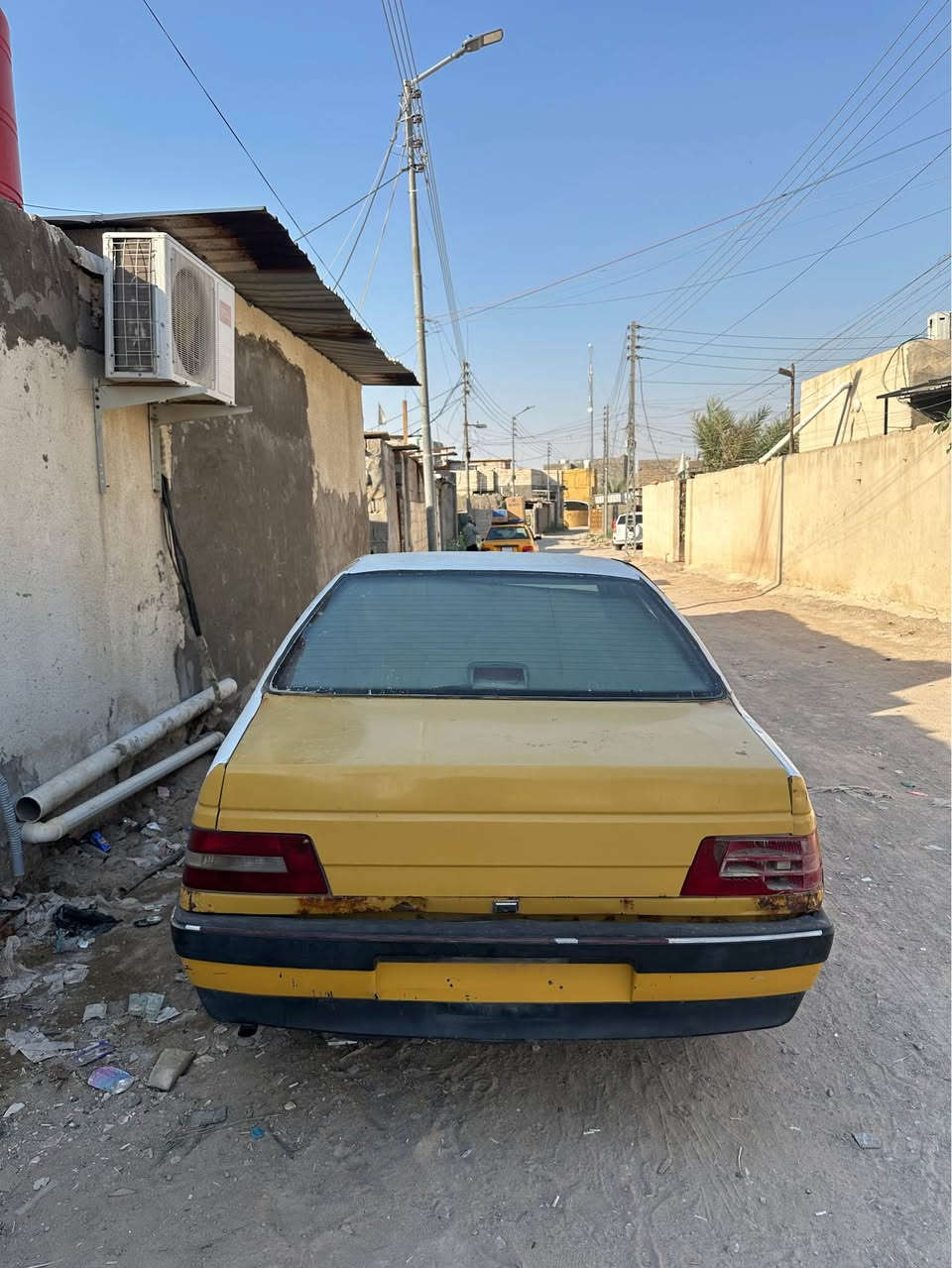 عدي بيجو 405 تعمير جديد بس تشد غراضه  ماعدي اكمله  ترهم مرواي بسيبا مصفره وراعي موجود وسعر 18 وبيه مجال *********** البصرة, العراق
