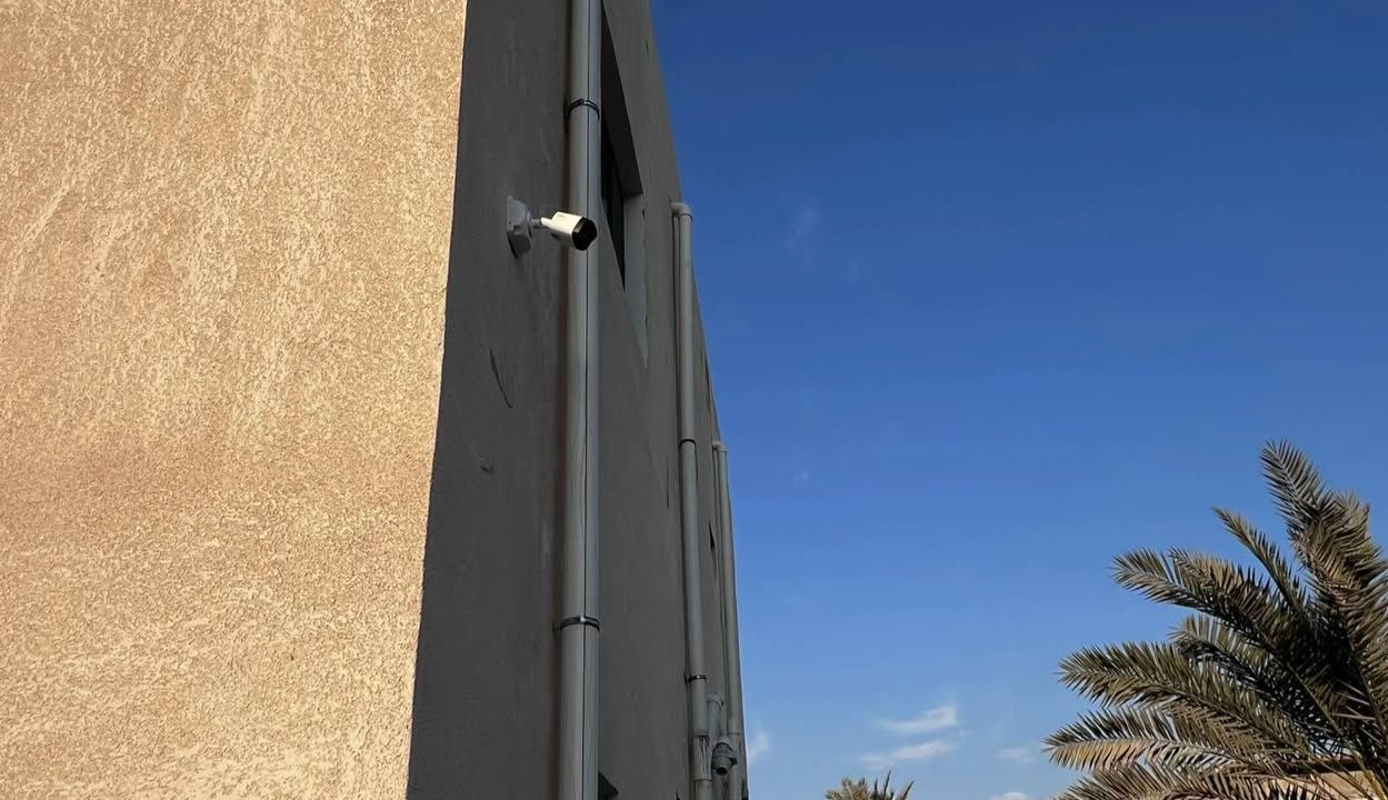 🔴 بيتك.. محلك.. أهلك
تنصيب الكامرات 
كلهم يحتاجون عين ساهرة 👁️📹
لا تخلي السرقة أو المشاكل تفاجئك!
ركب كامرات مراقبة وخلي كلشي تحت سيطرتك  🔥
✅ صورة واضحة HD
✅ مشاهدة من الموبايل بأي وقت
✅ تسجيل مستمر
✅ تركيب مرتب وسريع
✅ أسعار تناسب الجميع
🎯 حماية اليوم أحسن من ندم باچر
للحجز والاستفسار ***********
