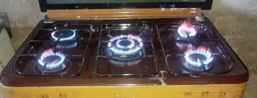 طباخ للبيع ب 190الف باسعار مناسبه فحص موقعي العنوان بغداد حي البتول يوجد توصيل مجاني /***********
