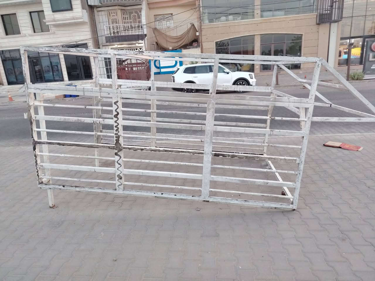 محجر كيه للبيع نضيف سعره 350 الف
***********
