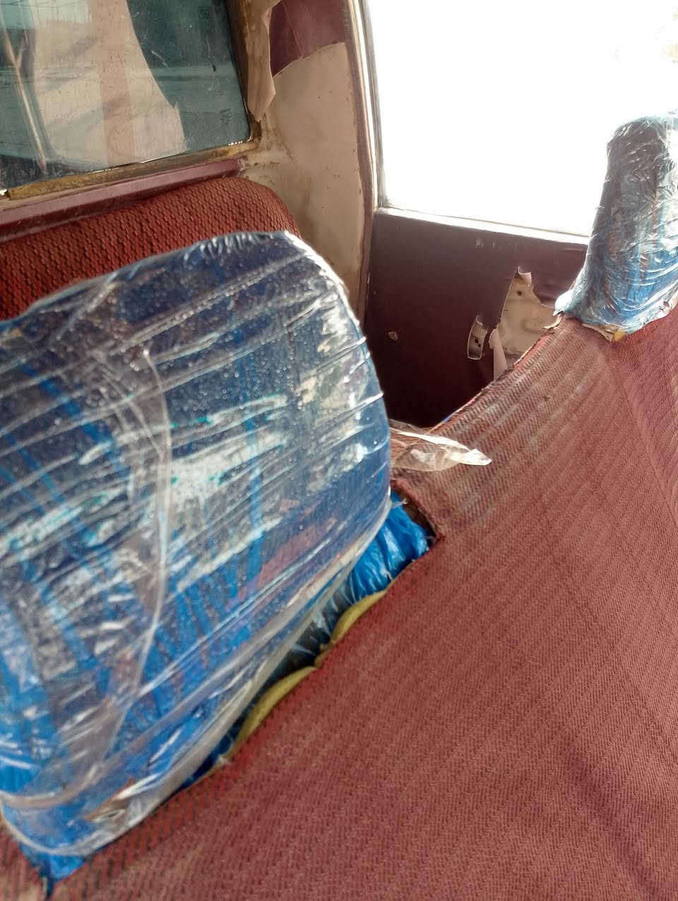السلام عليكم بيكم موديل 92 مكينه وقير مقفولات وشاصي رقم مثنى مشروع وطني سنويه مجدده 28 مكان الديوانيه سعر 47 بها مجال ***********. ف***********
