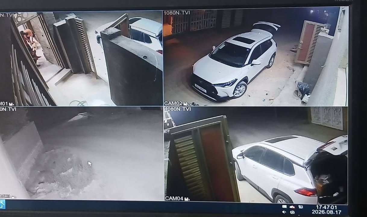 تم بفضل الله تنصيب كامرات  نوع  RBتجاري في حي المصطفئ تعمل بجوده عاليه عمل وتجهيز كافة انواع الكامرات الاصلي  و ضمان  وبانسب الاسعار السدة الفرق للاستفسار الاتصال
او واتساب *********** 
او مراسلة الصفحة
