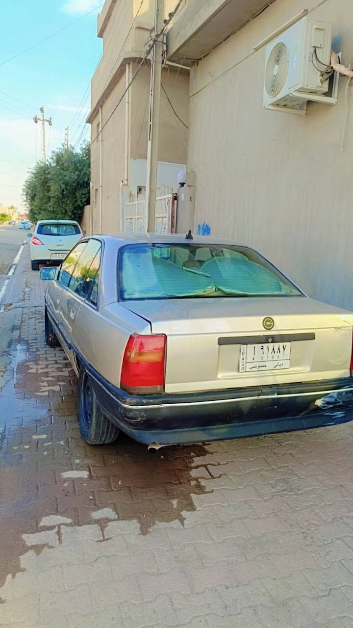 اوبل اوميكه موديل89كلش نضيفه سنويه مشروع وطني دفتر بانزين موجود صحبها بكركوك فقط بيع سعرها 25ومجال واتساب***********بيع مستعجل كركوك, العراق

