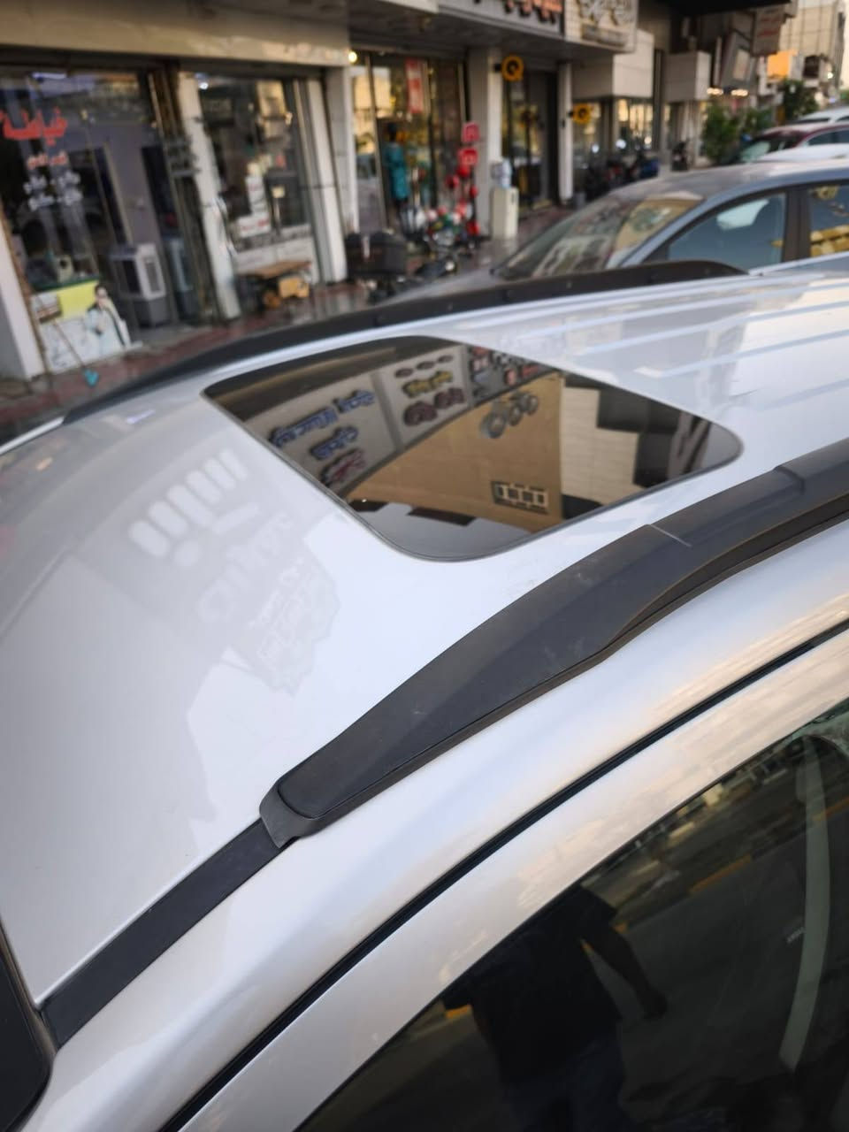 السلام عليكم للبيع فورد eco sport وارد امريكي ضرر فقط بنيد تبديل نفس اللون موديل 2021 فوووول مواصفات بصمة تشغيل وبصمة ابواب سلايد روف فول سستم ايرباك تبريد شاشة الكشنات الامامية تدفئة رادارات محيطية حساس خلفي وبعد مواصفات ماعرف صراحة بيهن السيارة حجم المحرك 4 سلندر 2000 تنفس طبيعي السيارة حلوة عالية شبابية أو تصلح نسائية رقم بابل باسمي حرة تحويل مباشر السعر 95$ اذا يبقة مبلغ ويتقصط مومشكلة بس من مركز محافظة بابل حصرا متواجدة في بابل حي الطيارة للاستفسار *********** ابو عباس
