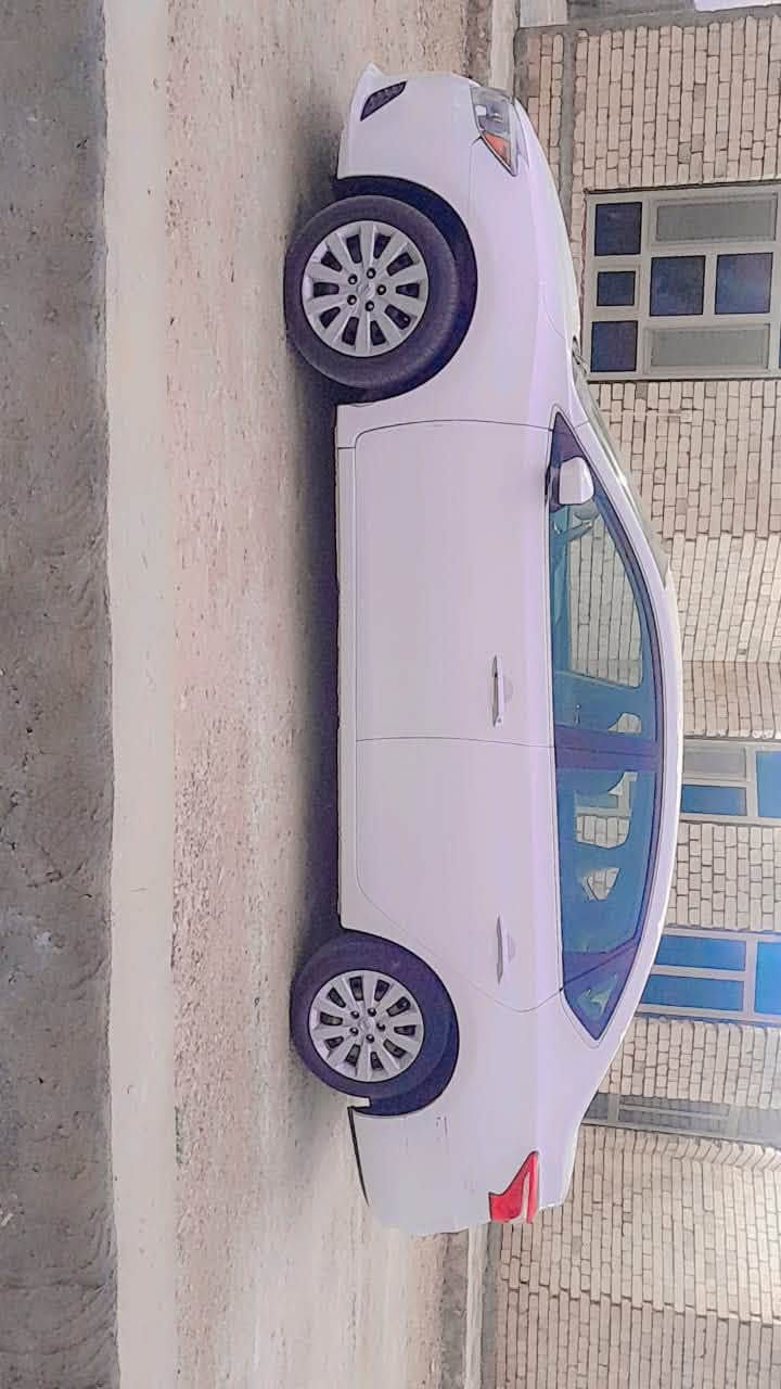 نيسان سنترا موديل 2019 رقم بغداد
باسمي
وارد امريكي بجم كبس حادث خلفي 
* محرك 1.8 لتر 4 سلندرDOCH كير محرك بشرط
✅رادار امامي
✅تحكمات ستيرن
✅شاشة 
✅مانع انزلاق
✅كروس مثبت سرعة
✅نظام ايكو
✅كامرة 
سيارة جاهزة السعر المطلوب 100وبيهة مجال 
مكان السياره الانبار الرمادي ***********
