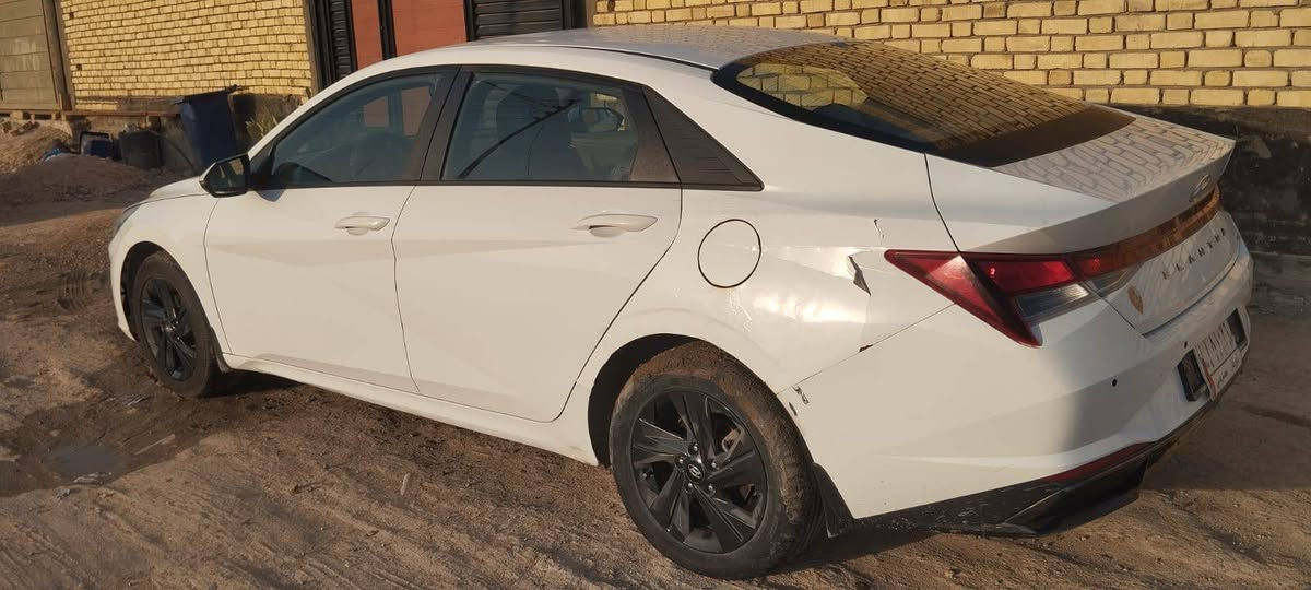 السلام عليكم // النترا موديل 21 خليجي مكينه 2000 سياره مال شركه بعد سنه وتخلص استقطاع مباشر ابيع على حادثه مكينه كير حداديه تبريد  شرط الوكاله سعرها 110 قفل  حادث جاملغ خلفي بارد وبيه شويه بل جاملغ الثاني هم بارد  اليوم صار هذا الحادث عنواني ناصريه رقمي واتساب ***********
