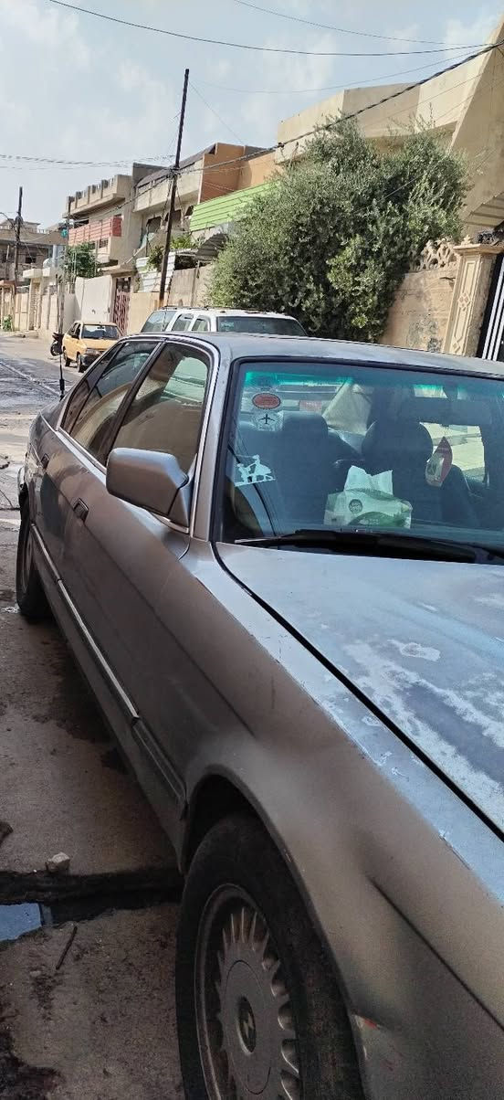 بي إم دبليو ٧٣٥ • موديل ١٩٩٠ • ٦ سلندر