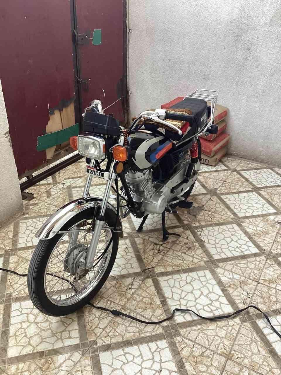 سلام عليكم دراجه لبيع نامه أوراق الأصولي دراجه نظافه شوفت عينك دراجه جديده خير من الله كهربائيات كلهن شغاله سعر ٨٠٠ بيه مجال رقم الهاتف ***********
