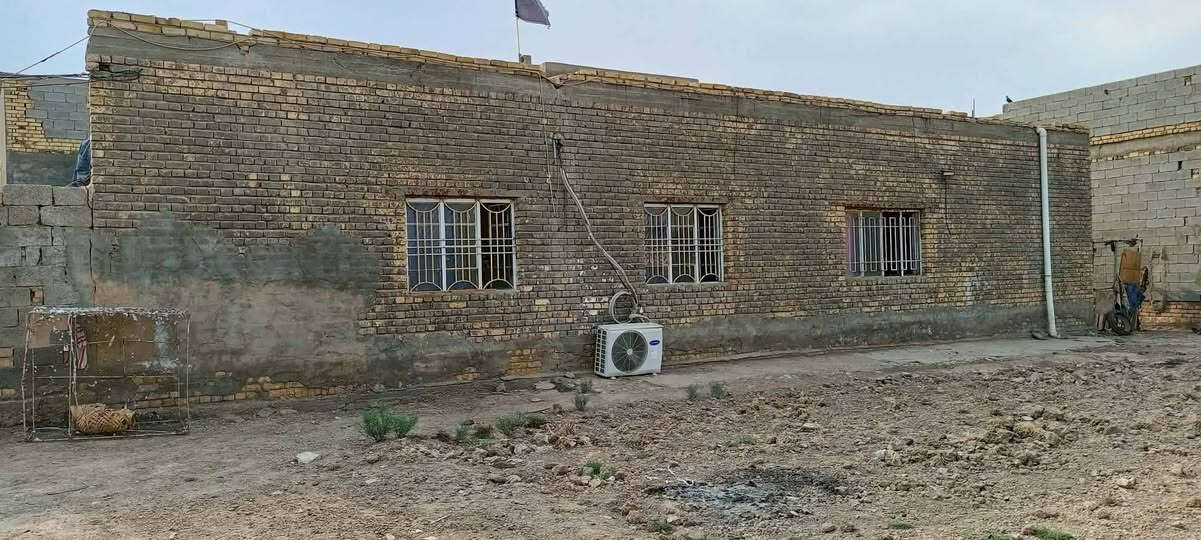 بيت زراعي • ٩٠٠م • غرفتين