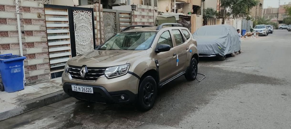 سلام عليكم رينو داستر موديل 2019 محرك 1600 السيارة حرة تحويل مباشر السعر 70   قفلها 67 غير هاذ السعر مابيع مكاني بغداد تحويل مباشر السيار بيها شخط بل بنيد وشخط بل باب الورة الصدر وبيها باب صندوك بي صبغ نصه كلشي موضح بل صور السيارة جاهزة كير محرك صدر تبريد تخم تاير غرفتها نضيفه حيل وبيها دريم شفت داخلي صفحت السايق بي رجفه بصيطه اخوان كلشي ذاكر قفلها 67 سنويه جديد هزة جديد ***********
