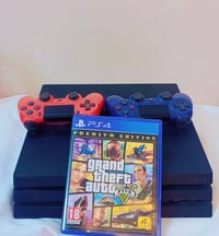 بلي4  نسخه ال pro من شركة SONY ابلي 100 على 100 نضيف كلش نضيف  وبي حسا...