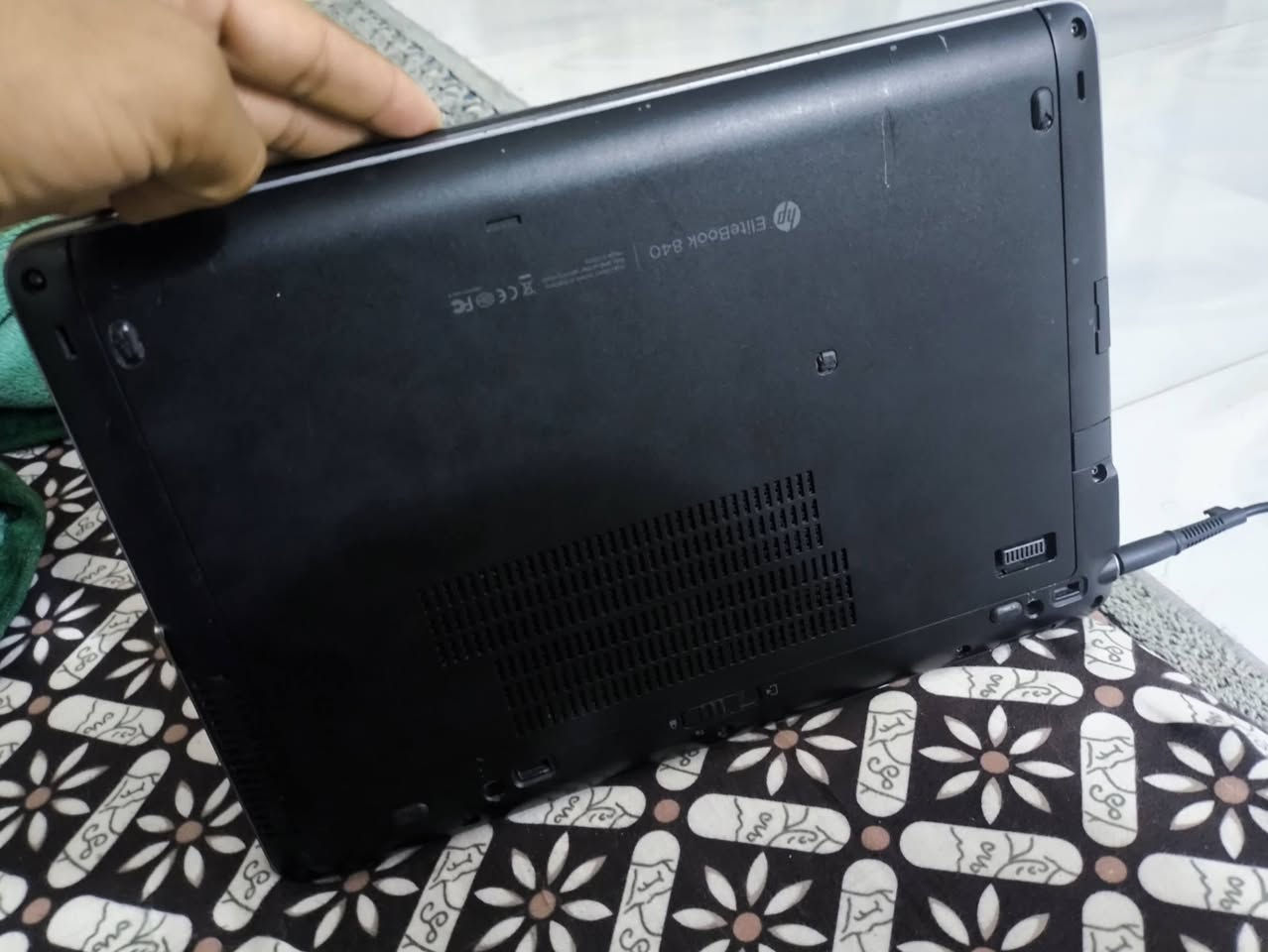لابتوب HP • شاحن اصلي • كربلاء الابراهيمية