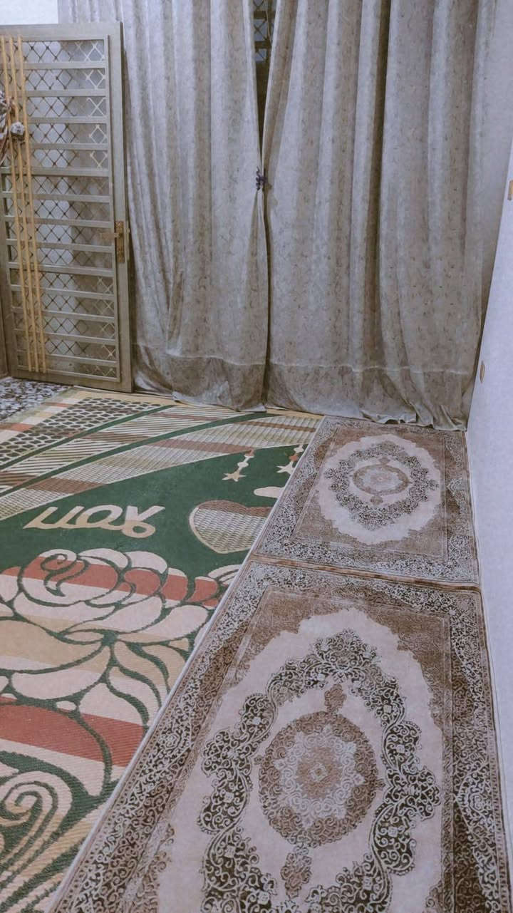 مدينة الصدر قطاع ٥٣ • ٧٧م • اكثر من ٣ غرف
