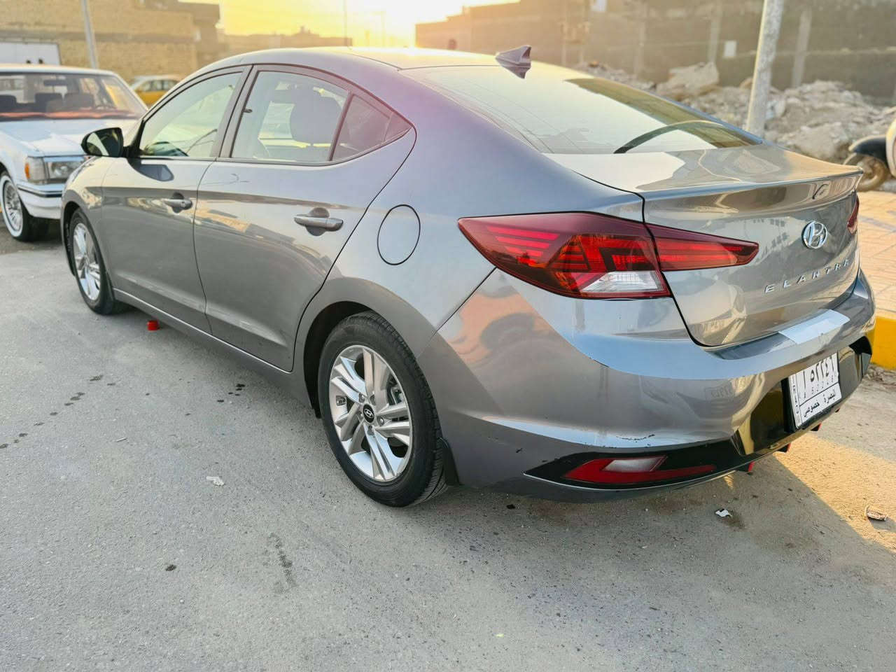 السلام عليكم
السعر115وبيه مجال
2019 امريكي
كير اي تي المرغوب
مكينة 2000 دوش
بيهه جاملغ وبنيد
نص فول 
رقم بصره انكليزي
بسمي
تحكم
شاشه كبيره
***********
عنوان ناصريه
بنيد بيه جراد 
صورت الحادث موجوده
