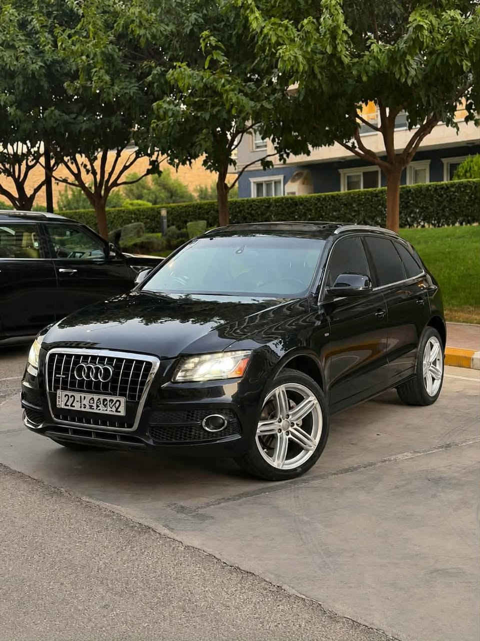 Audi Q5 S_line quattro v6 2010
***********
‎پانۆراما بەسمە برێک بەسمە تەبرید دووزۆن کوشن جلد کوشن هیتەر کوشن کارەبا سەلاجە جێپەرداخ ساردوو گەرم حاسە کامێرا تەحدید سورعەسنوق جەک سوکان ڤۆلیۆم تەلەفون راداری ئاوێنە دەبل ئەکسل ویل و تایەی لۆک 
‎گێڕو مەکینە بە شەرتی سەوت بوخار دوکەل کرانەوە 
‎پارچەیەک و پەلەیەکی هەهە بێناو بێ ئێرباگ بێ مەعجوون 
‎نرخی خوار بازار ٩٨ گەلەو معامەلەیەکی زۆر کەم
٠۷۷۱۲٦٦۲٠٠۱ السليمانية, العراق
