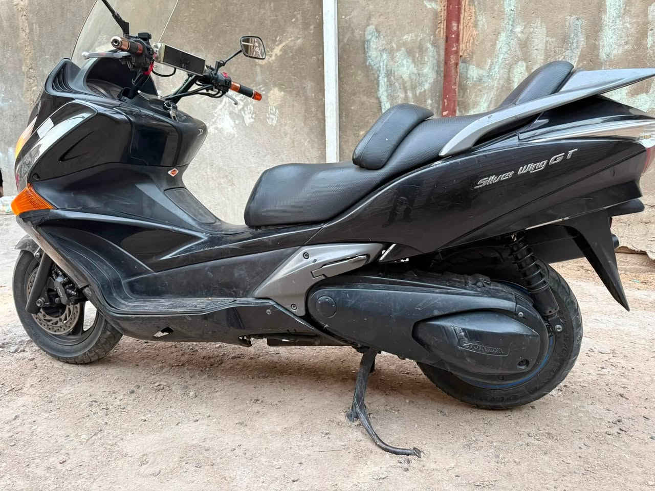 السلام عليكم دراجه جي تي دراجه نضيفه مكفوله كفاله عامه محركها 400سعرها 18وبيها مجال بسيط مكاني بغداد مدينه الصدر الرقم ‭***********‬
اتصال واستاب
