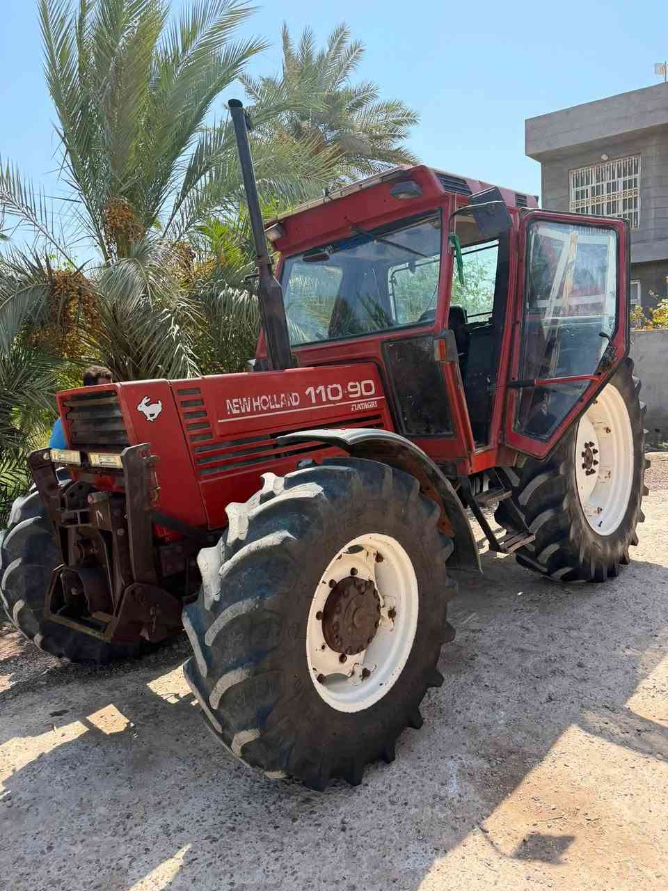 سلام عليكم 
للبيع نهولند ١١٠ منفيس 
مكينه جديده ما مفتوح بيه برغي شرط 
تخم تاير تبريد ثلج 
***********
