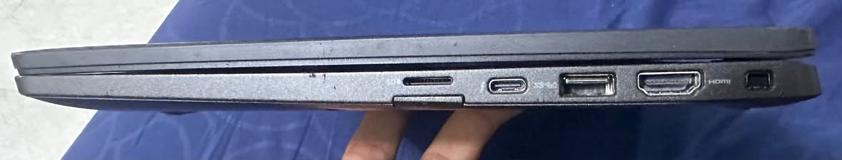 بسم الله الرحمن الرحيم 

لابتوب hp مستخدم قليل 
ويندوز 11 برو 
شاشة لمس حجم 14 HDR 
معالج core i5 جيل 11 
كرت شاشة مدمج 2 كيكا 
Ssd 256 
رامات 16 
ملحقاته شاحنه اصلية 65 w 
السعر 575 وبي مجال شي بسيط 
للتواصل ***********
