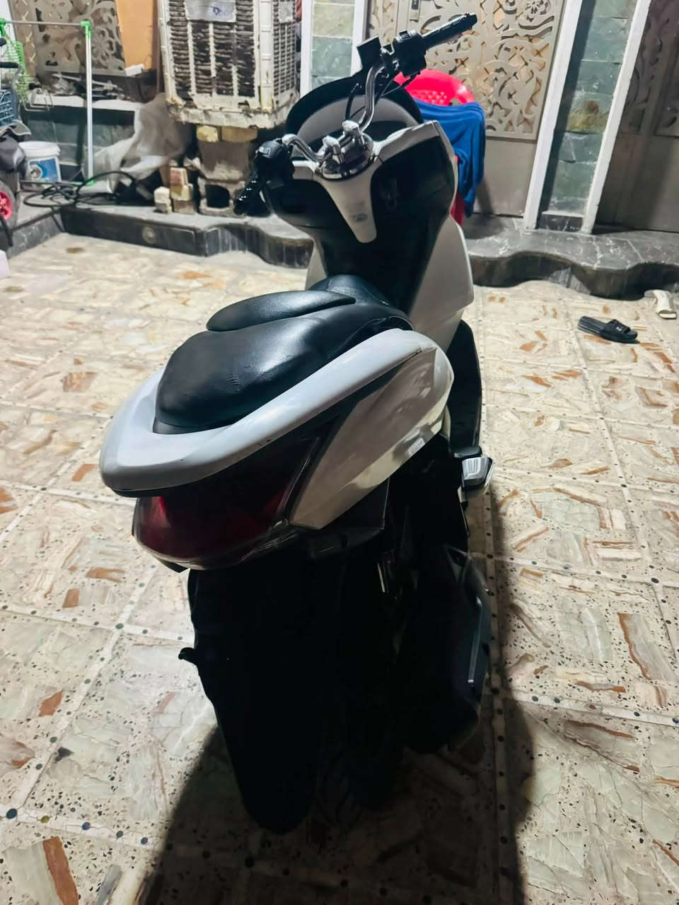 بي سي اكس جيل اول دراجه نضيفه أنعمه كلش لا بخار ولا نضوح مابيها كسور خير من الله رايدها 950 مكاني الحسينيه الراشديه***********
