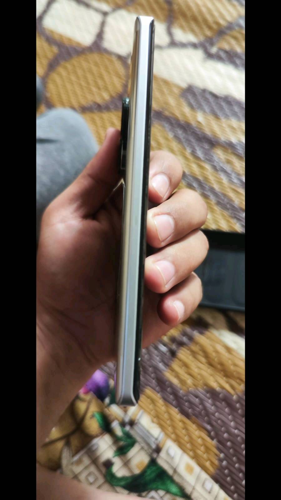 جهاز ريلمي GT6 نظافه 90% معالج سناب دراغون شحن 120 واط ذاكره 512 الجهاز فول بالألعاب يشغل 120 فريم الجهاز ما مصلح و لا مبدل بي شي تاخذه على الضمان  تكدر تشوف مواصفاته على اليوتيوب السعر 550 الف و بي مجال لشراي 
العنوان النجف حي الرحمه لتواصل ***********