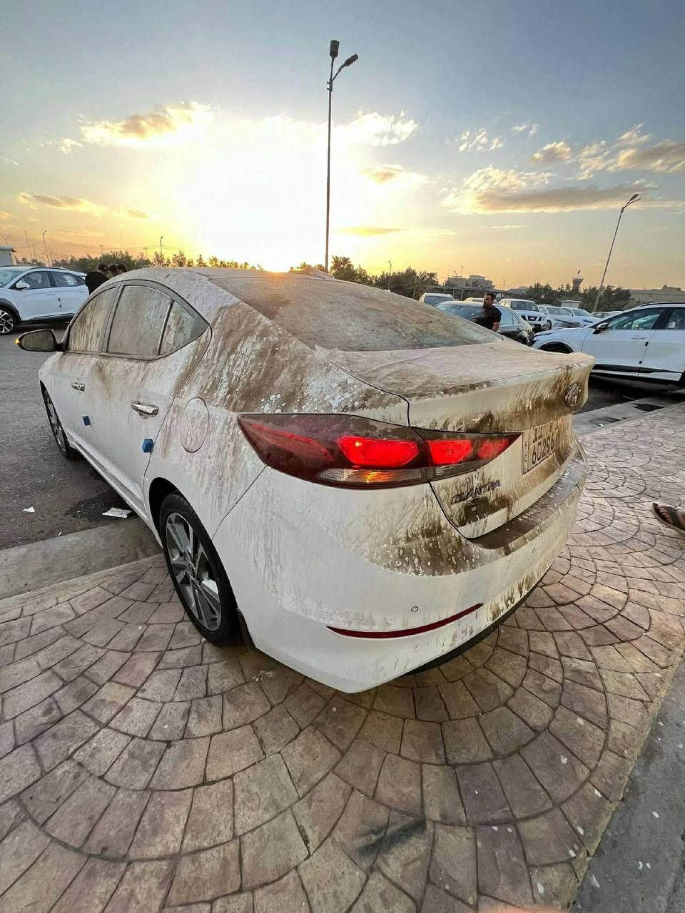 إلنتره  2019 خليجي فول واحد عله واحد مكفوله كفاله عامه رقم بغداد بسمي تحويل ثاني يوم سياره جديده بعده بوضع الشركه ماشيه ١٠ الف  لا مصفره ولا شي  مكان سياره الرمادي ***********
