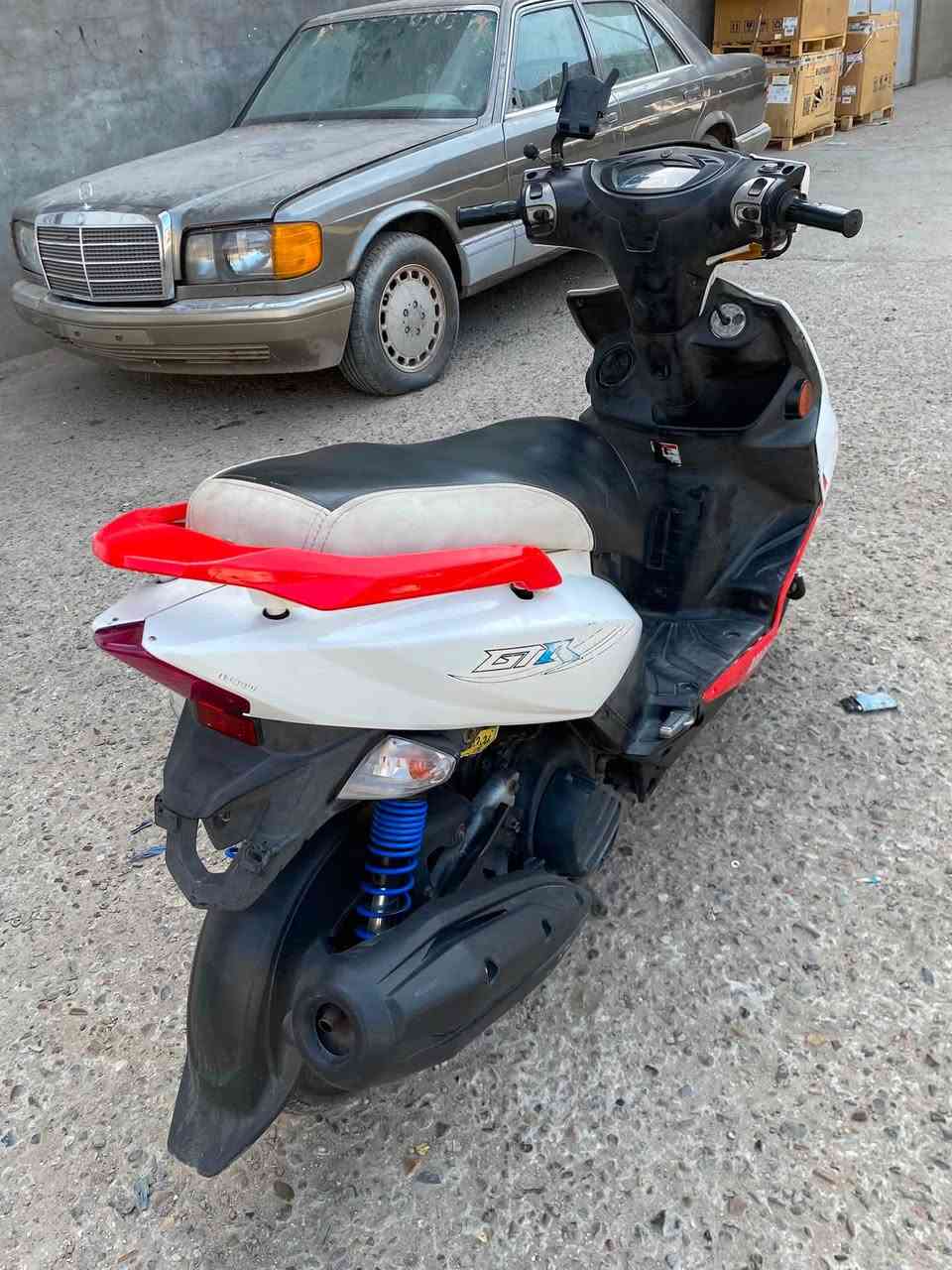 ‏سلام عليكم GTR ‏عرضها للبيع وسعر 950 وبيها مجال شي بسيط دراجة بلادية بي كفر الأمامي بصبغ فقط كفرات اصلية مكينة أمام ملعوب بيها ومودي 12 مكاني بغداد الشعب *********** وشرا شراي يتصل وألم شراي لا يتصل ولا يراسل فقط بس شراي لحسن نفسه أنه هو شراي يراسل او يتصل ￼￼ ￼
