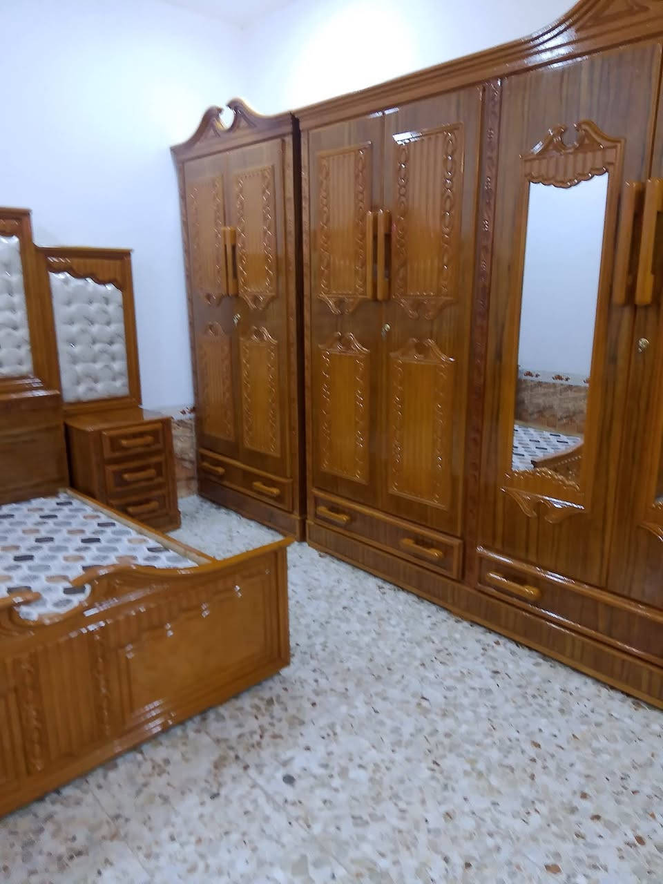 لكم ماهو جديد من نجاره حسين ابراهيم الحسيناوي زورونه وكل  الهله بيكم‏‪***********‬‏ علوانه سوك شارع الجمعية قرب جامع السنه
