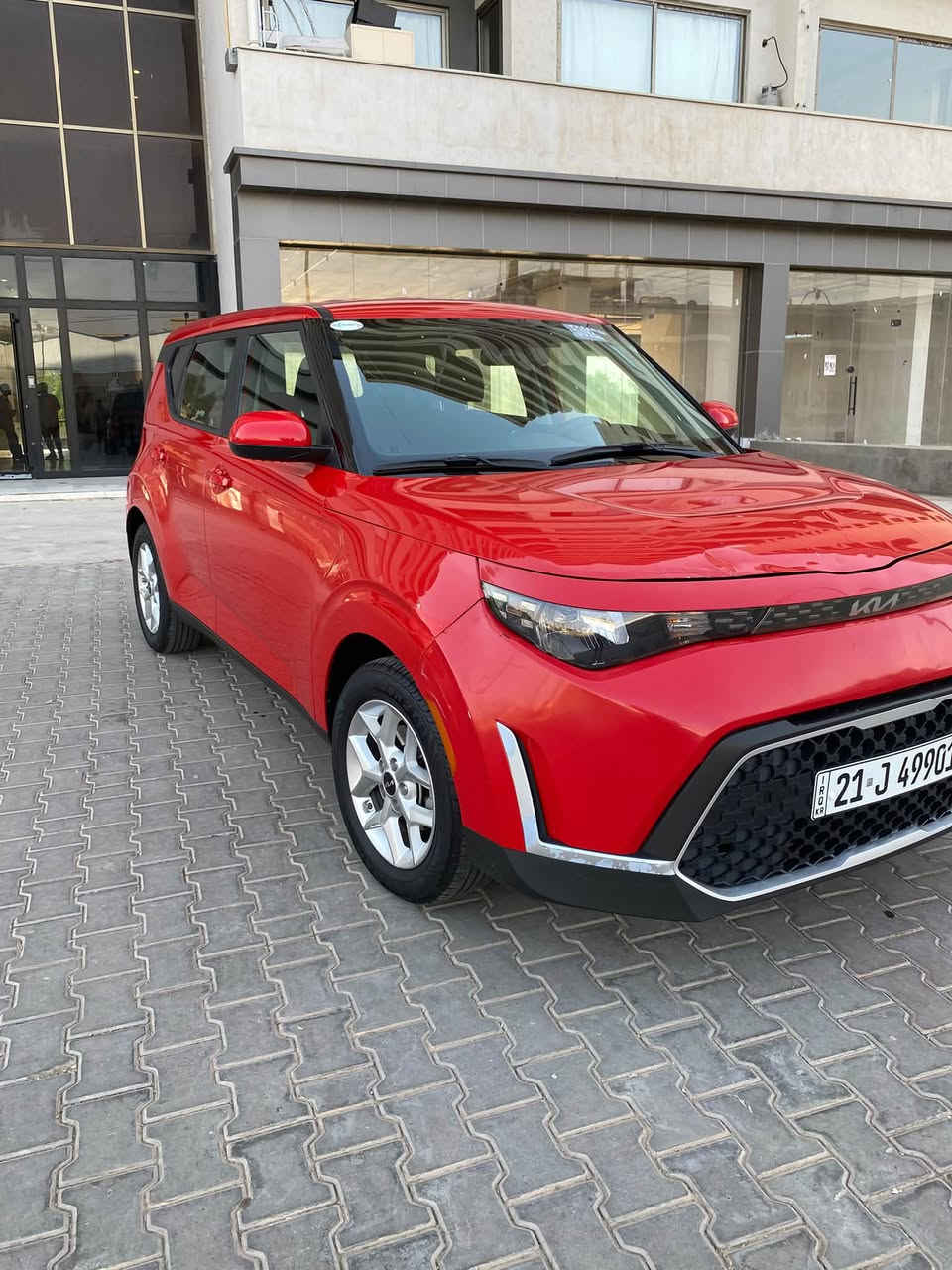 سلام عليكم اخوان
للبيع كيا صول 
موديل 2023
مواصفات LX
 سياره بدون صبغ 
بدون تعديل 
بدون ارباك 
فقط دعاميه امامي صبغ بدون دواخل 
ماشيه 56 مايل 
سياره جاهزه كامل بدون نواقص 
حتى دفتر بانزين بيها 
مكان سياره كركوك 
للاستفسار ***********
السعر 150$قابل للتفاوض
