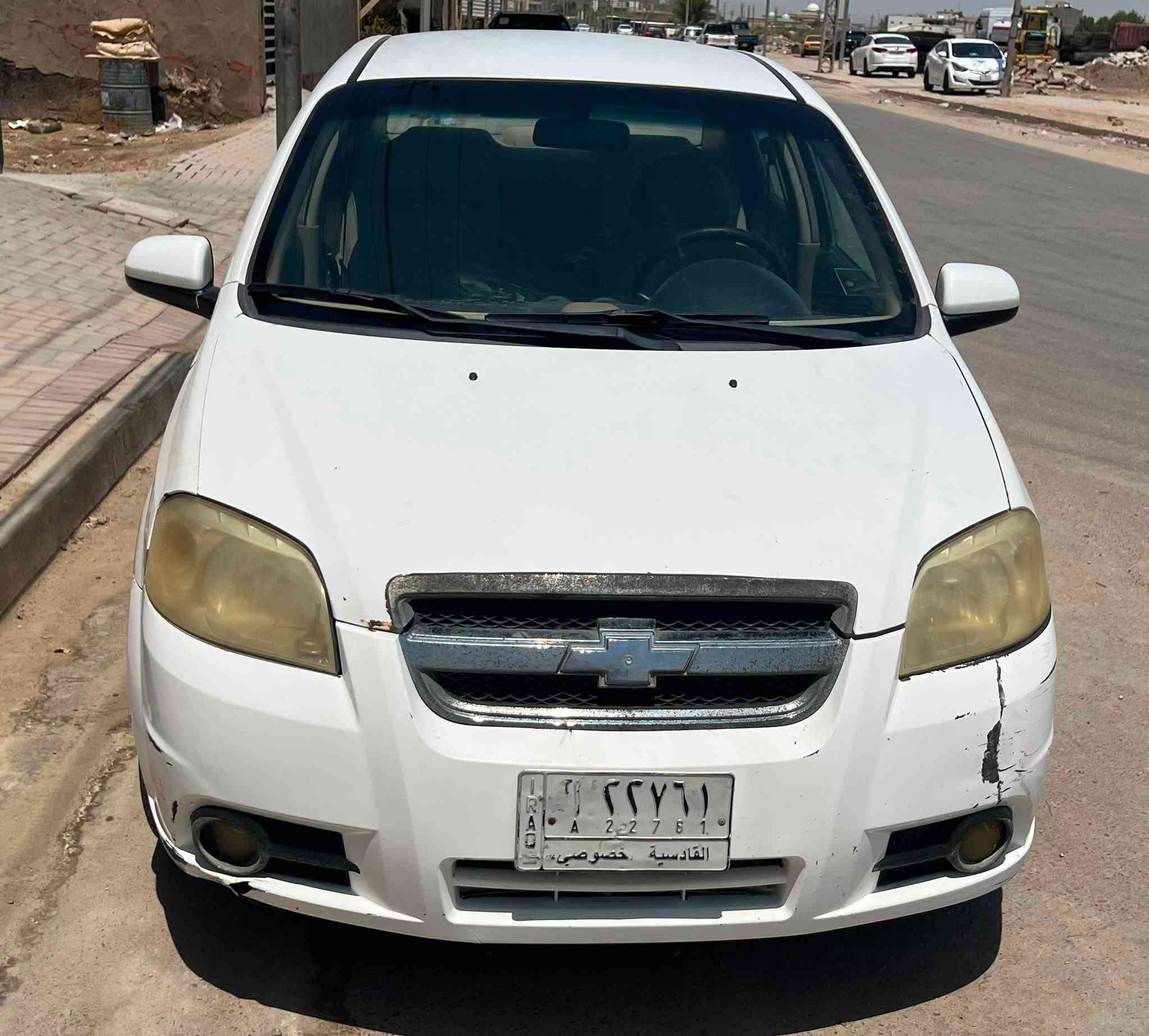 السلام عليكم
افيو موديل ٢٠١٠ 

بيها 

بنيد مبدل بدون ضربة 

باب السدو والباب الي خلفه والجاملخ مصلحات كما موضح 

وبيها عورات واضحات بالصور 

سنوية ساقطة 

حدادية تعبانة 

التبريد شغال 

السيارة عند رجال كبير هاملها 

ماشية ١٥٢ الف 

السعر ٥٢ وبيها مجال 

***********
