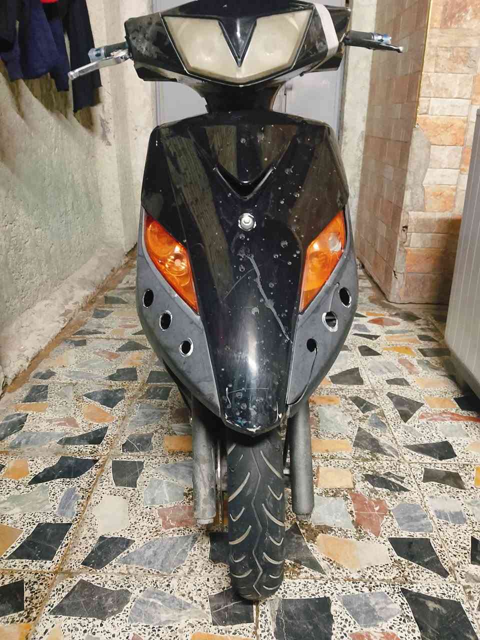 السلام عليكم دراجه للبيع ماكس ثعلب 140 كابريتر مطيك كوم حديد رايدهه 300 وبيهه مجال بغداد الشعله ***********

