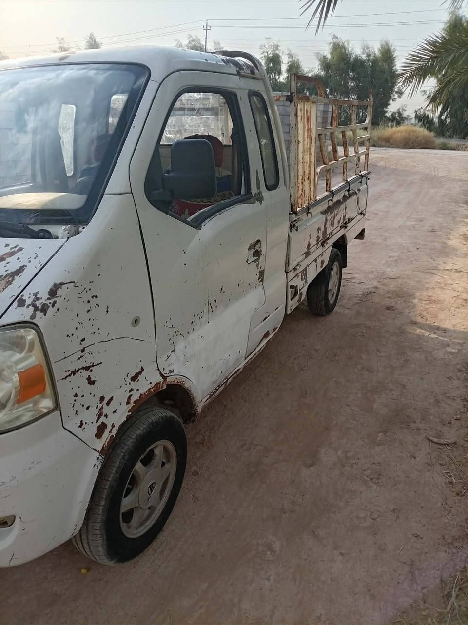 السلام عليكم سيارة هافي موديل 2013 سيارة مكفوله كير محرك شاصي اكسل سيارة حلو بيه وكاله عامه ومنفيس كامل السعر 20 وبيها مجال الاستفسار عل رقم ***********
