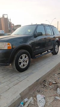 فورد اكسبلور 2004  بأسمي رقم انكليزي محرك بلادي لاصرف ولاتبخير السيارة...