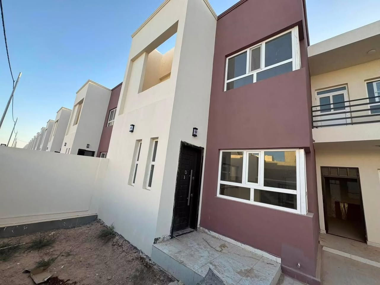 فرصة سكنية تجارية مميزه 🔥

فقط 4 مليون تطلوعة و شارع 30 والدار جداً مميز للسكن و موقعه ممتاز جداً 👇❣️
دار في مجمع مرتضى  السكني

مساحة 200 م طابقين غرفتين نوم 
موقع الدار مميز للسكن .

للسعر  راسلنه او اتصل تجيك تفاصيل كاملة
للعقار وسعره 🔴

☎️ ***********
