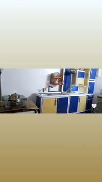 كاونتر نظيف ومستعمل قليل مع سنك 07704670933