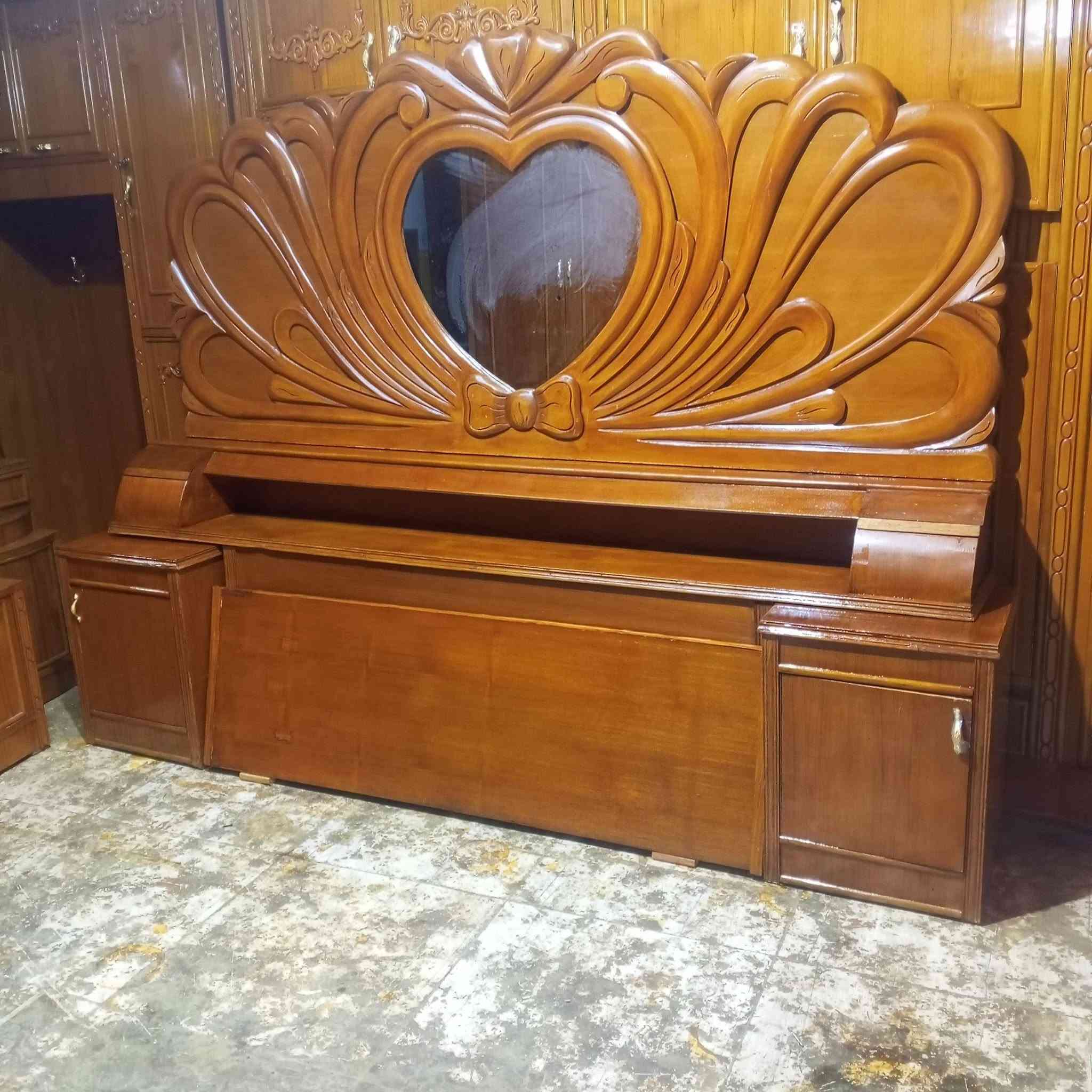 غرفه اخشاب • درجه اولى • حي جهاد زويرجات