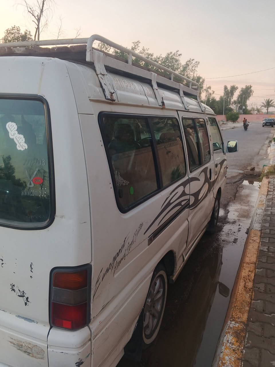 السلام عليكم ميسبوشي لبيع موديل 2002سيارة نظيفة محرك ونجي 6ما تصرف سيارة خير من الله كير اكسل كفالة سيارة شغل واطلع الى شارع  بسمي سيارة تحويل ثاني يوم  سعر سيارة 62وبيه مجال للشراي مكان ديالى بعقوبة تحرير  
خاص ما موجود  *********** رجائن بس شراي خلي يتصل
