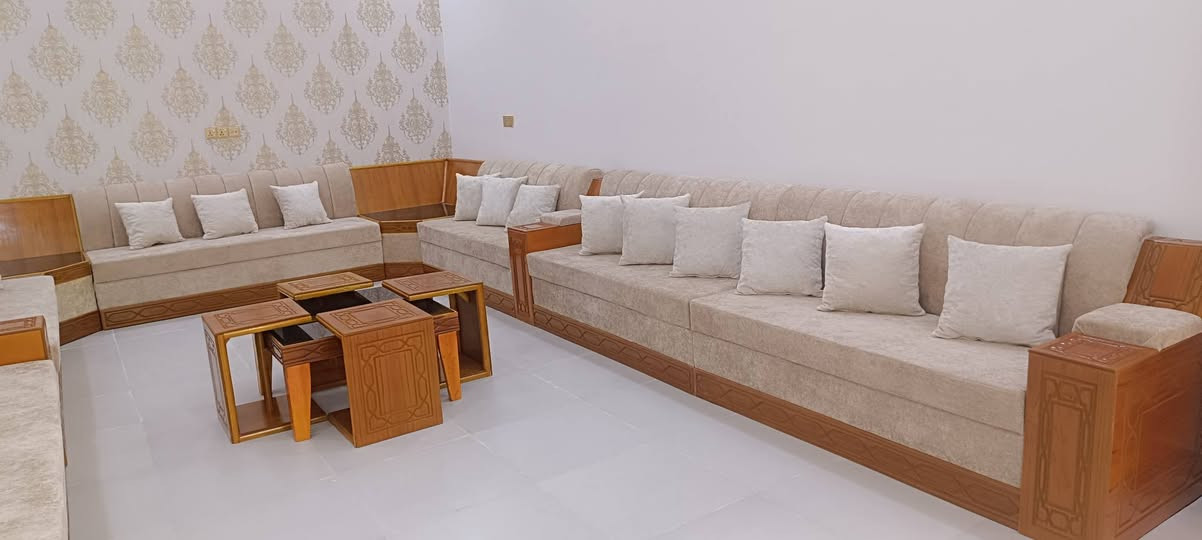 المجلس هو روح البيت 💎
والراحة تبدأ من اختيارك الصح

نقدّم لكم أجمل تشكيلات المجالس الأرضية والكنب المودرن بتصاميم تجمع بين الفخامة والراحة 👌

◾️ احدث الدواوين حسب اختياركم
◾️تخم مودرن بأحدث الموديلات
◾️ أقمشة فاخرة وألوان حسب الطلب
◾️ راحة تدوم وجودة مضمونة

✔️ تفصيل حسب المساحة
✔️ اختيار اللون والقماش
✔️ أسعار تنافسية

🟢 للاستفسار أكثر يرجى التواصل معنا عبر الواتساب :
📞 ***********
📍 العنوان : السماوه حي السكك 
قرب مركز العالميه لفحص السيارات
