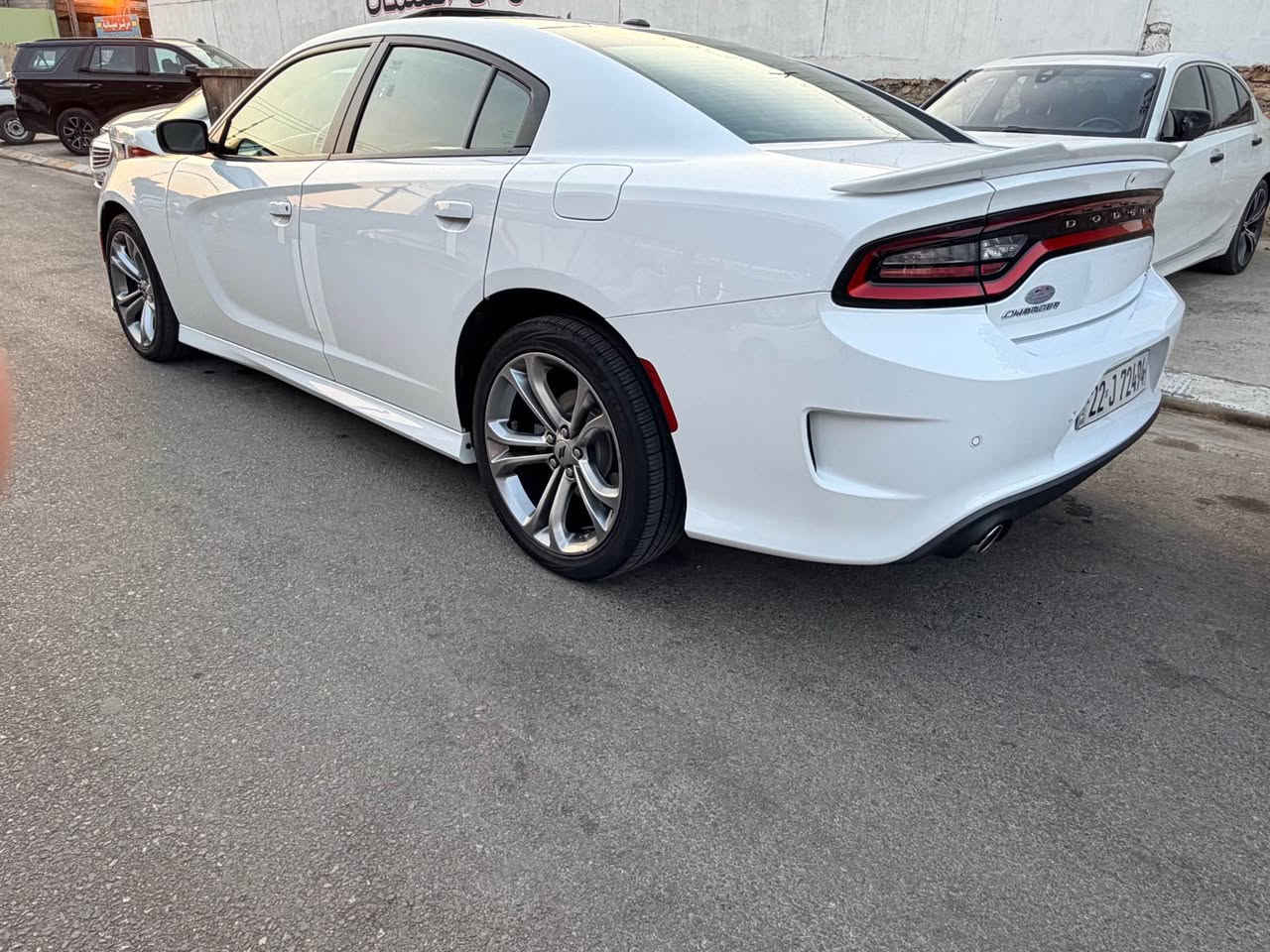 جارجر موديل 22جيتي بلص 
خليجي شركه هارلم 
فول مواصفات 
كشنات خزن 
كشن تدفئه تبريد
حساس ورادار 
ستيرن كهرباء
داخل احمر
كلين بدون ضرر
ماشيه ٨٠
رقم اربيل
مكانها موصل 
*********** موصل, نينوى
