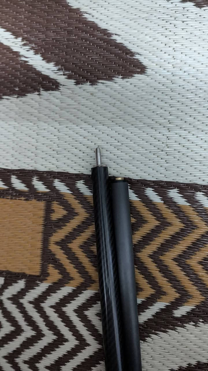 السلام عليكم كيوب كاربون فايبر 🎱                          من ماركه ok healing كما اموضح بلصوره استخدام شخصي قليل اسبوعين نضيف جدآ افحصه قبل لا تاخذه ذرت عواج ما بي مسطره مع الجنطه والجف السعر ٧٥ المكان بغداد الدوره للتواصل ***********
