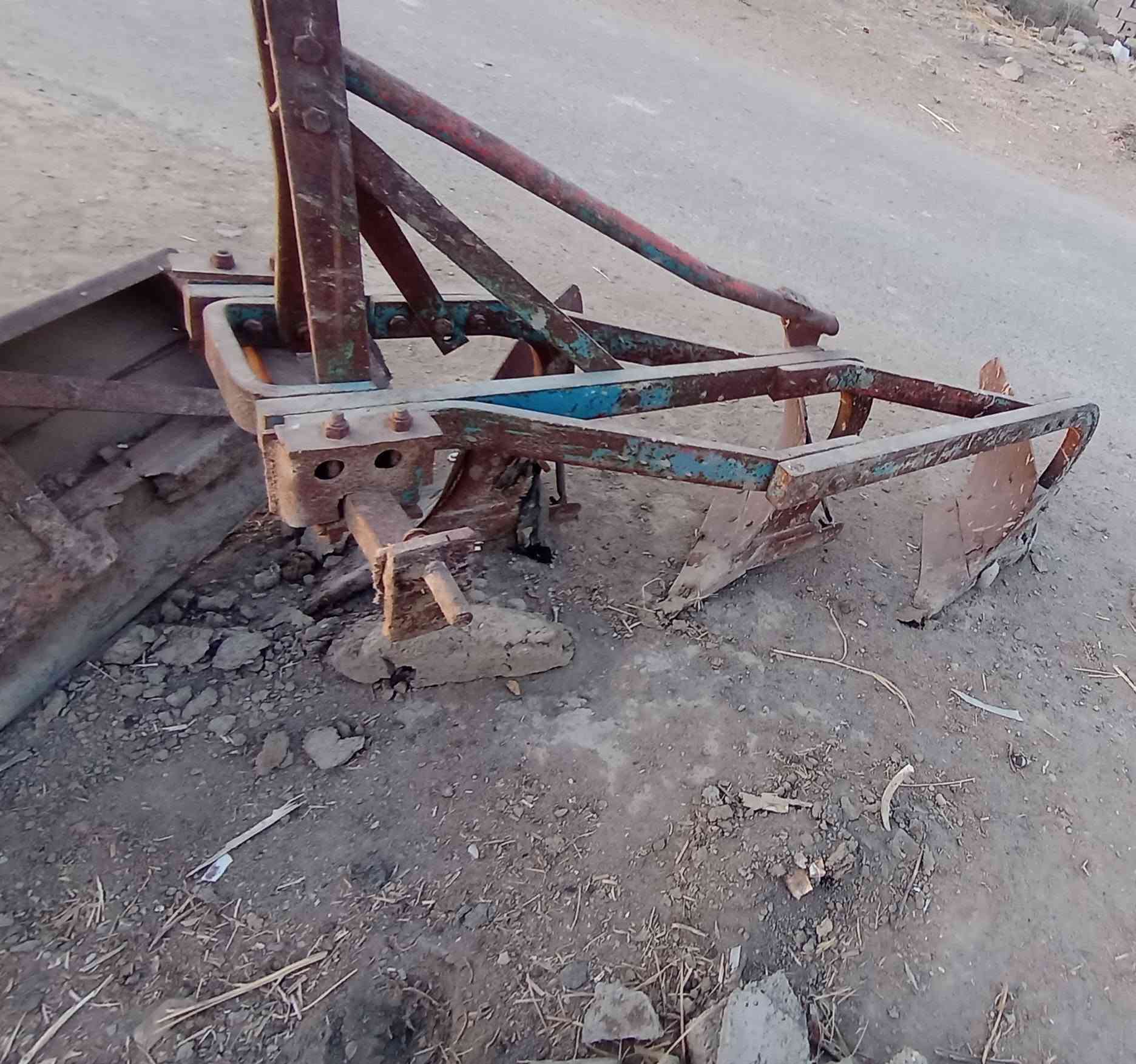 فيدان البيع معدلان هم البيع  تصل عل رقم ولك دلل وبي مجال ***********
