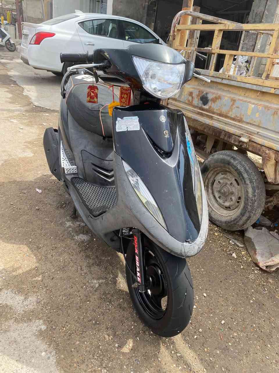 سلام عليكم البيع عدله جديده دراجه مال رمبه إذا مو جديده مابيعلك بلاده من تاير ال تاير وراق دراجه احله من صوره ملاح فول كفر بلادي شرط زبد مكاني بغداد العبيدي سعر خابرني وتدلل رقمي ***********  مايعرف لايكسر وتحاتي الجميع
