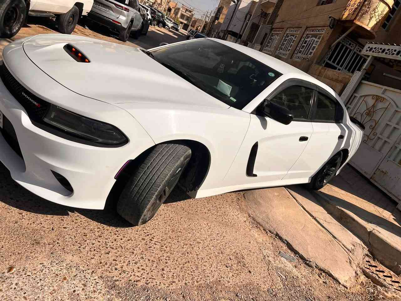 السلام عليكم ورحمه الله وبركاته
جارجر 2022 sxt وارد امريكي محرك 3600 سعه 6 سلندر رقم اربيل 
حادث خلفي فقط قبق جنطه مبدله بلادي من امريكا
صور الحادث مرفقه 
اني محدثه ل sxt  مبدل بنيد ودعاميه اماميه وخلفيه شاشه كبيره بصمه تحكم لدات جانبيه متغير الوان شعار سكات باب بوب 
ماشيه 57 الف عل ايدي السياره جديده بوضع الشركه ستوك ممبرمج ولا لاعب بيه ولا بيه اي تصليح ولا اي خلل استخدام شخصي ( صور السياره قبل التحديث وبعد موجوده وصور الحادث من امريكا مرفقه بالمنشور ) السعر دز رساله واستاب وتدلل او عل ماسنجر للاستفسار الاتصال ***********
