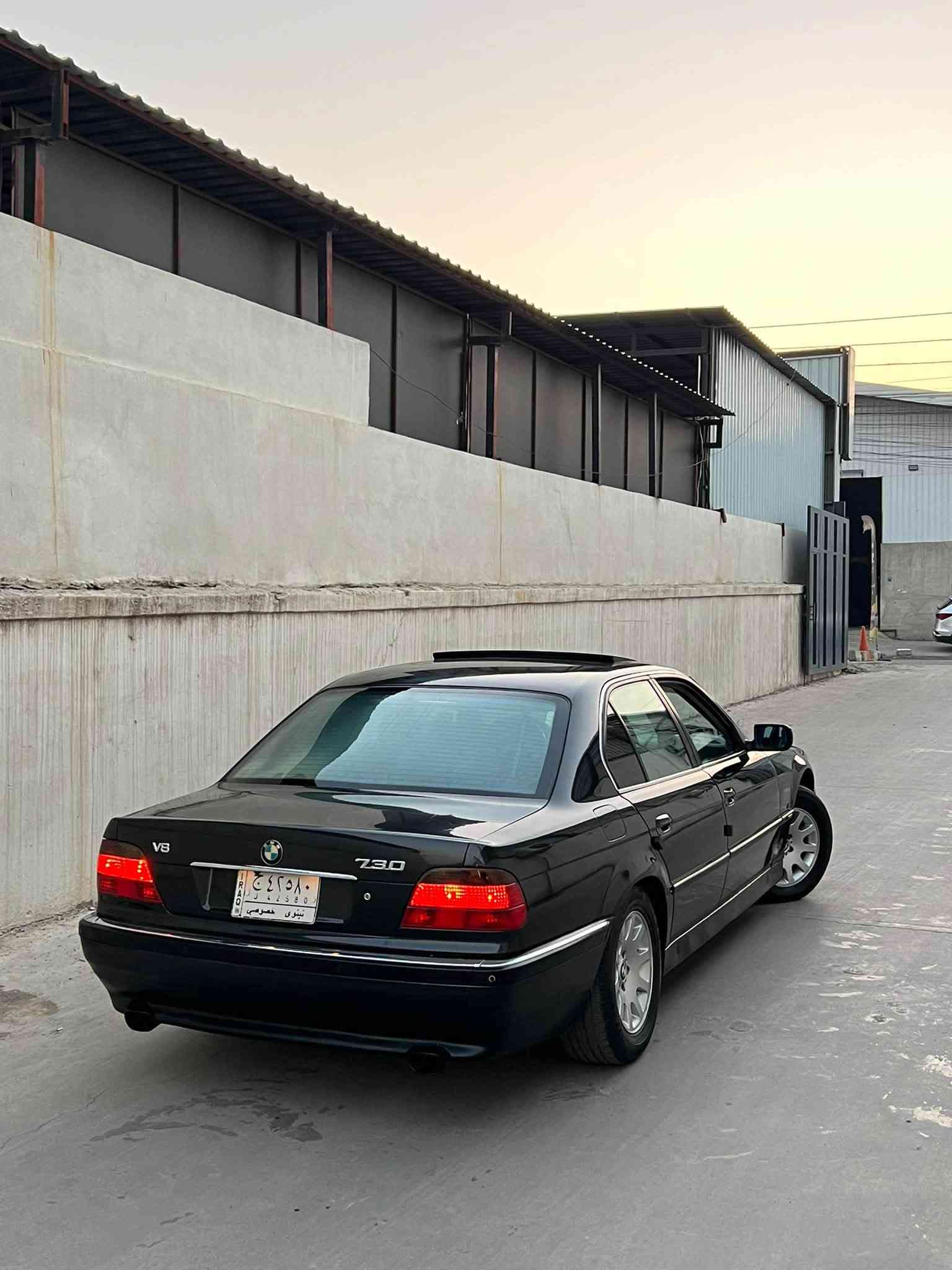 بي ام 730i • ٢٠٠٠ • بدون ضربه