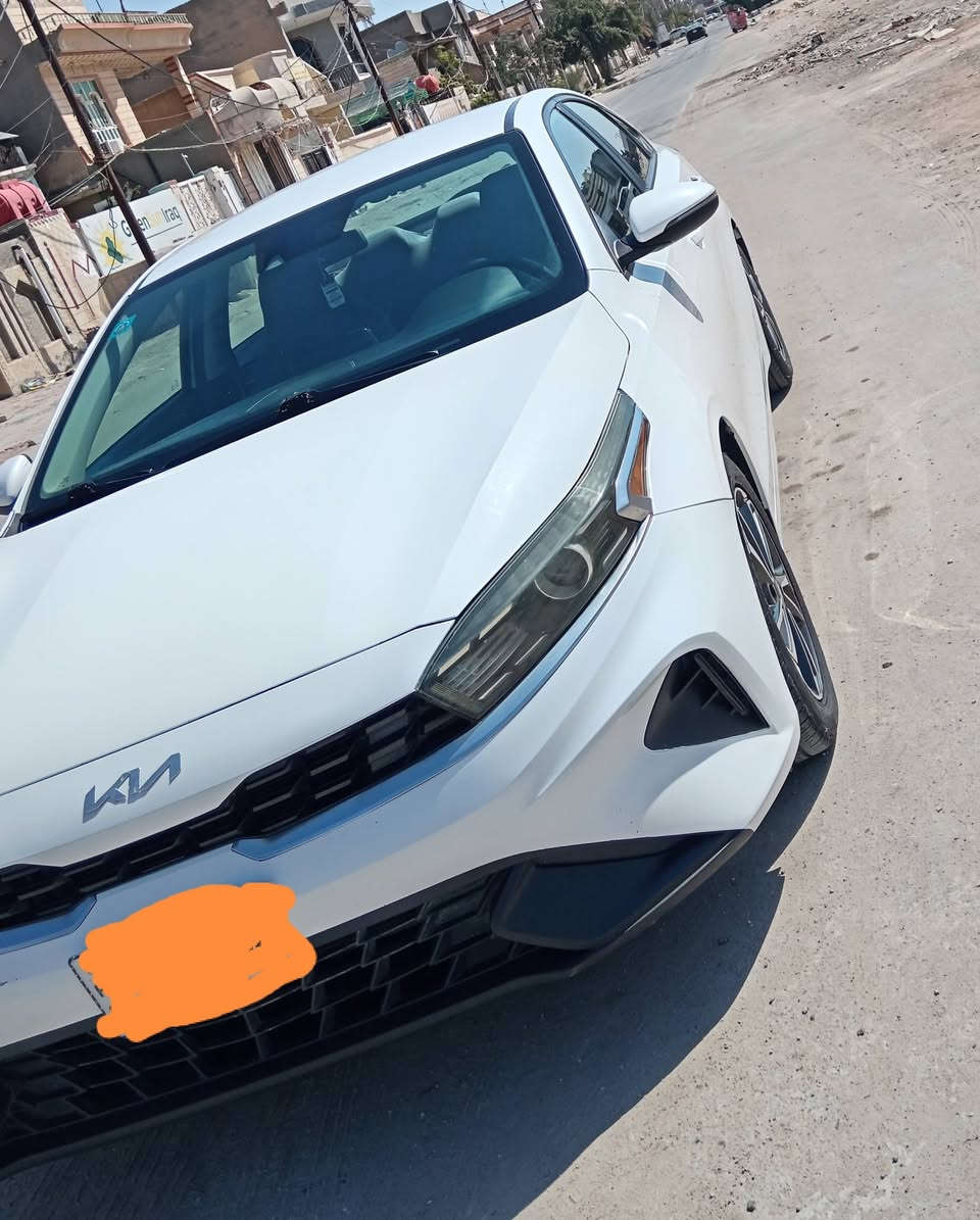 كيا فورتي للبيع
حره مرقم باسمي مداور ثاني 
رادار جانبي امامي خلفي حساس تاير ويل كب اشاره بالمري توقف ذاتي مثبت سرعه تحديد مسار 
مكان السياره السماوه
السعر148 وبيها مجال
***********
