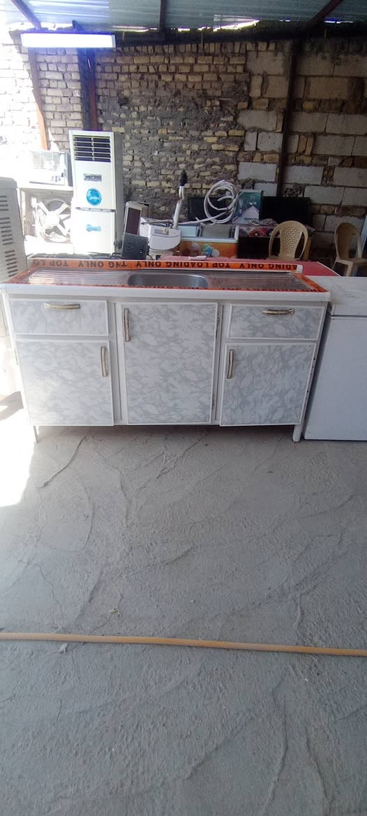 يارب يارزاق سنكي مع ملخق 3 متر 225 سنكي متر ونص 75 سنكي متر ونص جرارتين 100 طباخ كريازي اخو الجديد 250 العنوان شاميه قرب مصرف الرشيد مصطفى الكرعاوي يوجد توصيل *********** ديوانية, القادسية
