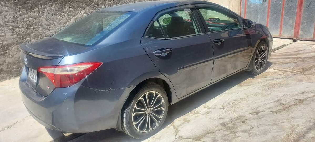 🚗 للبيع تويوتا كورولا موديل 2016

⚙️ محرك 1800cc
🎨 بيها 2قطع صبغ
💰 السعر: 100 ورقة وقابل للتفاوض

حادثها بنيد وجاملغ فقط كفاله من الدواخل
كفاله مكينه وكير وحداديه السياره مال جناي
📞 للتواصل: ***********
