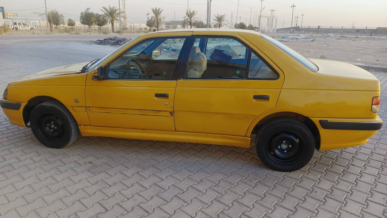 السلام عليكم بيجو بارص موديل 2013 رقم دولي مصفره هئيه و غرامات كير محرك حلوات حداديه جديده تخم تاير جديد مكفوله من الضربه السعر (22) اتصال ***********او *********** مكان السياره نجف و المالك نجف
