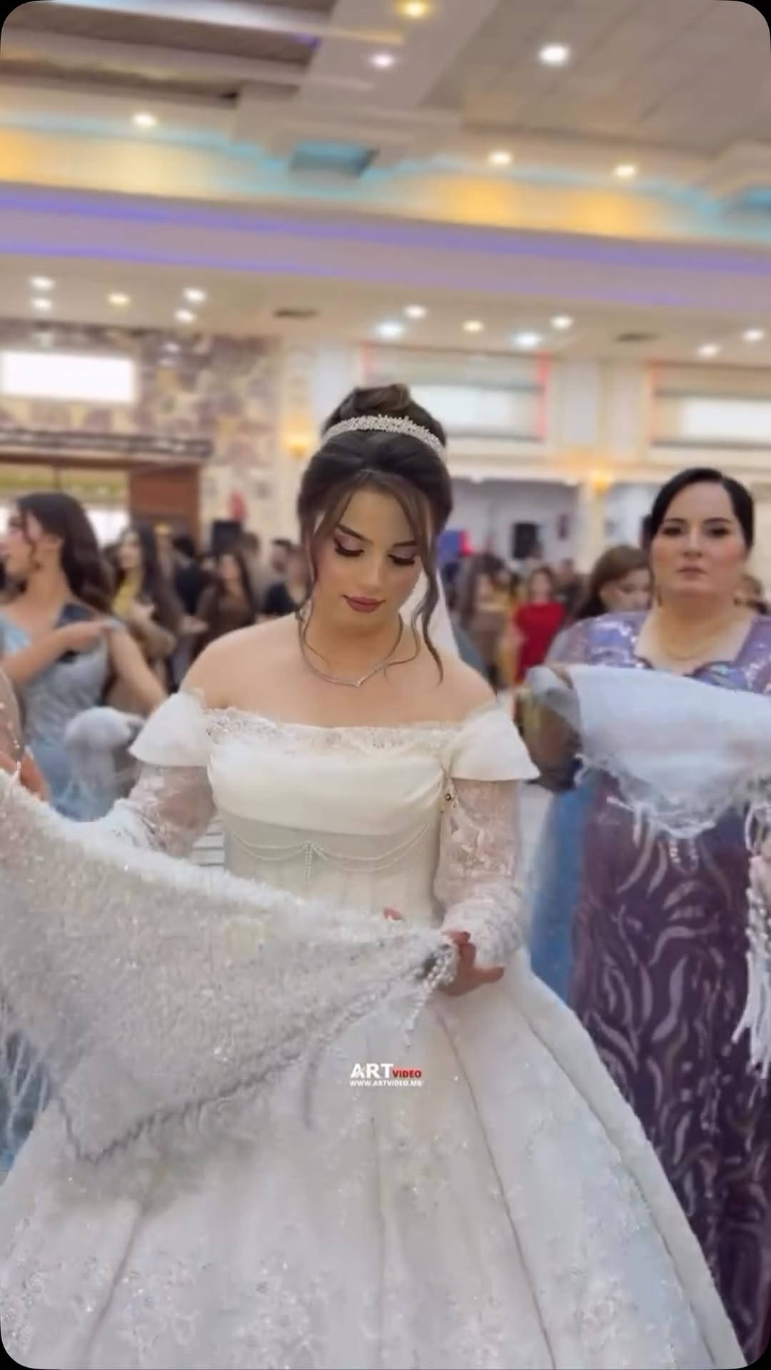 فستان • ناز دريسز • دهوك